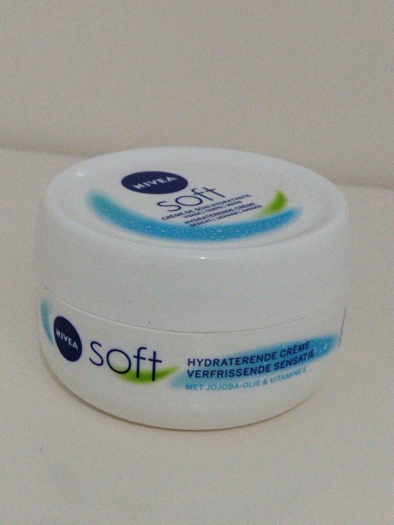 NIVEA SOFT CRÈME DE SOIN HYDRATANTE 100ML CIMAMARKET