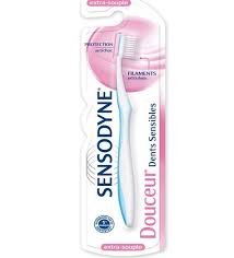 BROSSE EXTRA SOUPLE SENSODYNE